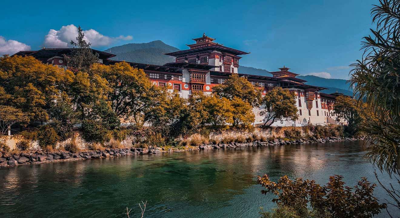 5N 6 D Bhutan Tour Package : 2N Thimphu, 1N Punakha, 2N Paro
